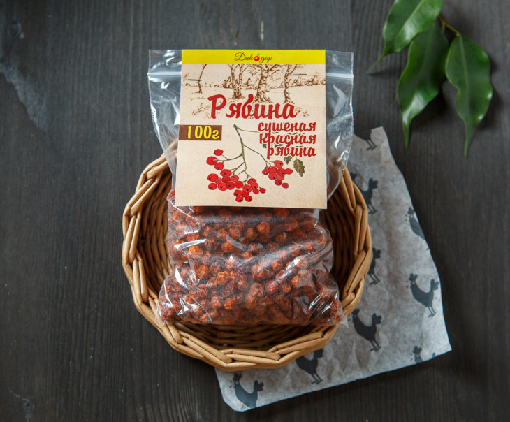 Красная рябина сушеная